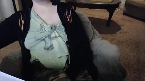 SKYLE   online show from 12-22-25, 04:37