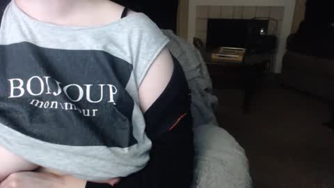 SKYLE   online show from 03-05-26, 05:14