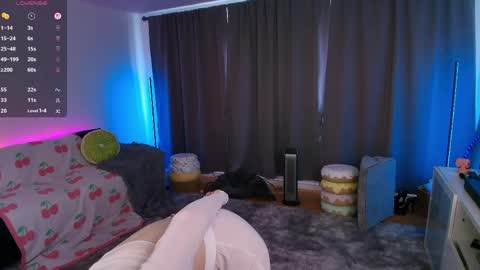 Skye Watson online show from 04-14-26, 06:03