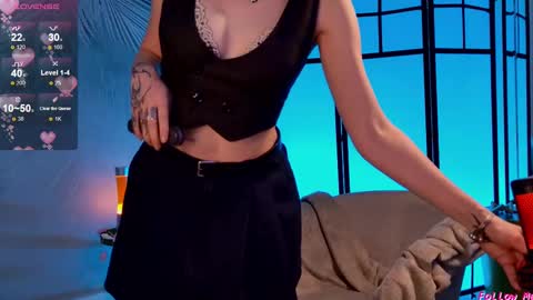 Snapshot of skyeyes__ chatting on 02-11-25, 05:26 Ann online show from 02-11-25, 05:26