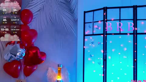 Snapshot of skyeyes__ chatting on 02-19-25, 11:28 Ann online show from 02-19-25, 11:28