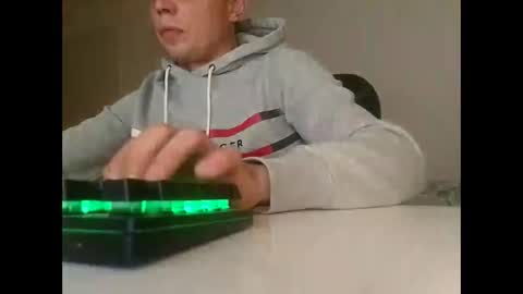 skyfalltoyou online show from 11-28-25, 05:37