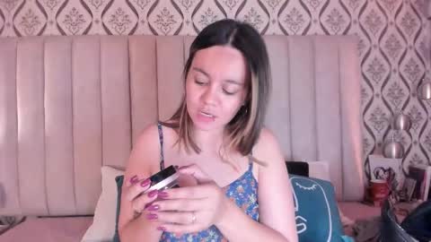 Snapshot of skyjunne chatting on 03-14-26, 06:02 Sky June online show from 03-14-26, 06:02