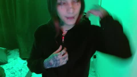 Snapshot of skykar chatting on 09-17-25, 06:26 reep online show from 09-17-25, 06:26