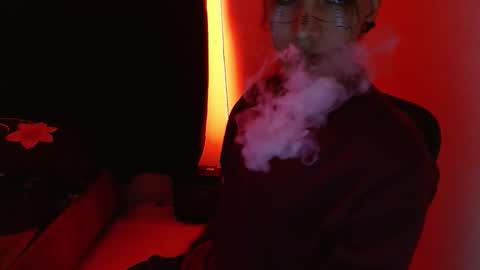 Snapshot of skykar chatting on 10-17-25, 02:15 reep online show from 10-17-25, 02:15