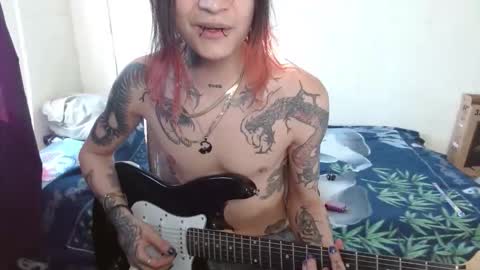 Snapshot of skykar chatting on 10-28-25, 08:55 reep online show from 10-28-25, 08:55