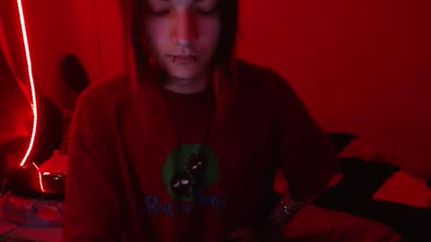 Snapshot of skykar chatting on 11-11-25, 12:32 reep online show from 11-11-25, 12:32