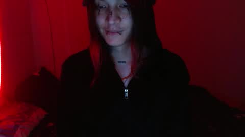 Snapshot of skykar chatting on 11-29-25, 04:37 reep online show from 11-29-25, 04:37