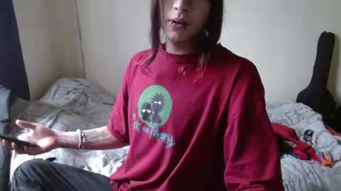 Snapshot of skykar chatting on 06-14-26, 10:23 reep online show from 06-14-26, 10:23