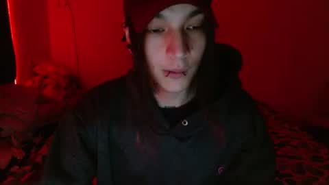 Snapshot of skykar chatting on 07-15-26, 02:50 reep online show from 07-15-26, 02:50