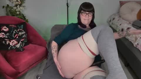 skylar bird online show from 12-25-24, 04:33