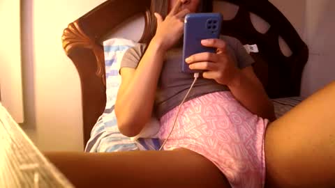 Snapshot of skylarg555 chatting on 11-16-25, 05:57 skyla online show from 11-16-25, 05:57