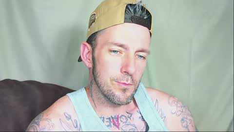 Snapshot of skylarrgrey chatting on 06-26-26, 04:17 SkylarGrey online show from 06-26-26, 04:17