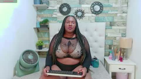 Snapshot of skyler_naomi chatting on 05-01-26, 01:59 skyler_naomi online show from 05-01-26, 01:59