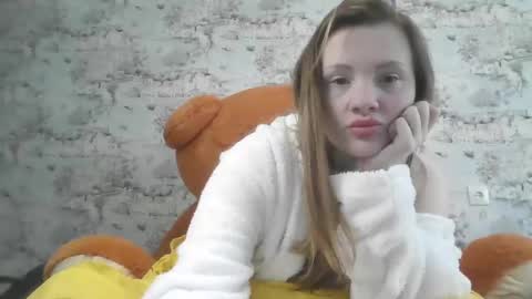 Skyler online show from 02-27-25, 01:38