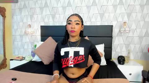 skylerbloom online show from 11-21-25, 03:16