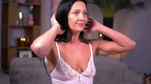 Skyler online show from 04-14-26, 03:45