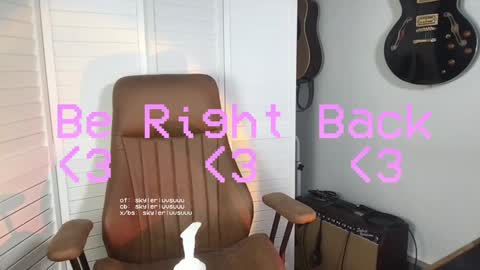 Snapshot of skylerluvsuuu chatting on 01-03-25, 04:33 skylerluvsuuu online show from 01-03-25, 04:33