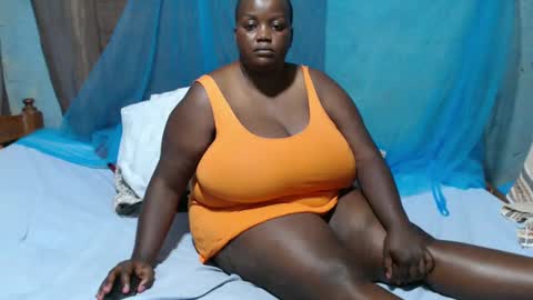 Snapshot of skylla07 chatting on 02-24-25, 02:58 sheliah online show from 02-24-25, 02:58