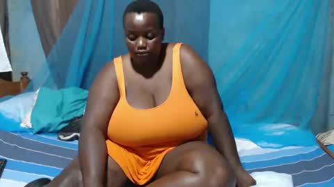 Snapshot of skylla07 chatting on 03-11-25, 12:39 sheliah online show from 03-11-25, 12:39