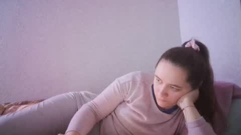 skyressie333 online show from 02-24-25, 04:04