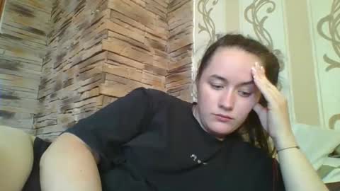 skyressie333 online show from 10-06-25, 11:29