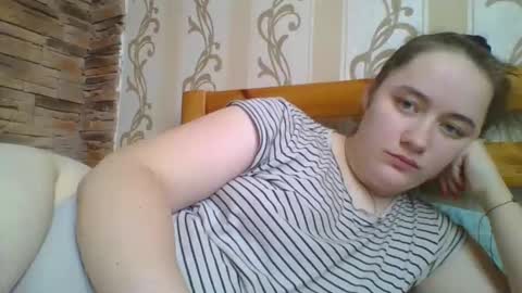 skyressie333 online show from 02-16-26, 06:53