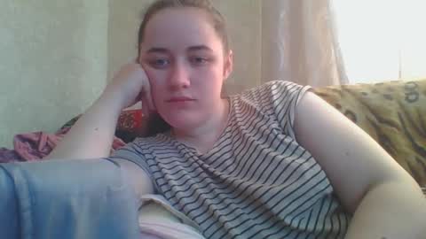 skyressie333 online show from 03-22-26, 06:28