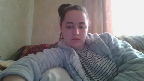 skyressie333 online show from 04-06-26, 05:52