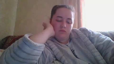 skyressie333 online show from 04-07-26, 05:19