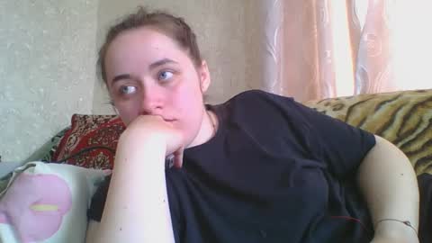 skyressie333 online show from 04-18-26, 09:46