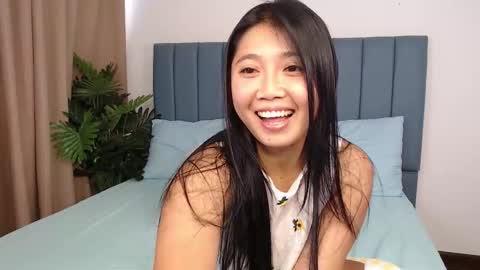 Sky online show from 12-22-25, 03:47