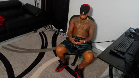 nasty twitter KASHCARTERATL online show from 11-10-25, 07:24