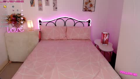 Queen Cyrine online show from 02-26-25, 02:48