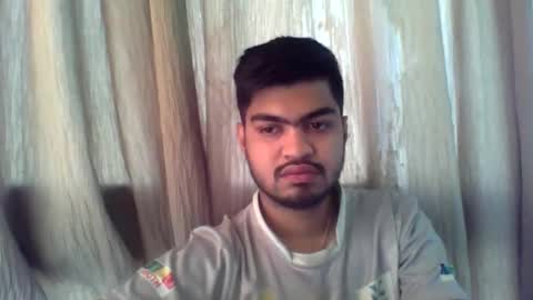 Snapshot of slavesj18 chatting on 12-20-25, 04:41 Add me on hangout sjcool1998 online show from 12-20-25, 04:41