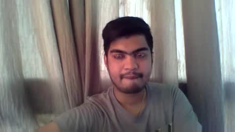 Snapshot of slavesj18 chatting on 01-10-26, 04:36 Add me on hangout sjcool1998 online show from 01-10-26, 04:36