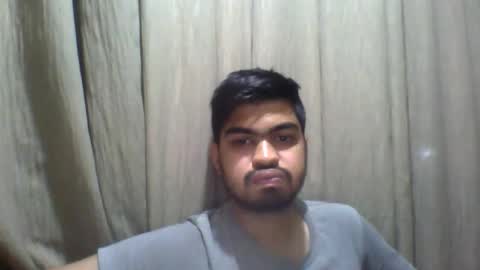 Snapshot of slavesj18 chatting on 02-11-26, 06:02 Add me on hangout sjcool1998 online show from 02-11-26, 06:02