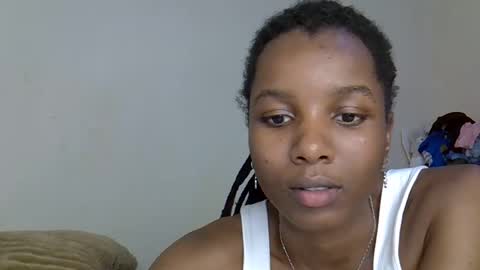 sleciah online show from 11-18-25, 09:19