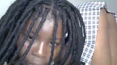 sleciah online show from 11-21-25, 06:50