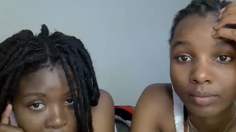 sleciah online show from 11-30-25, 12:09