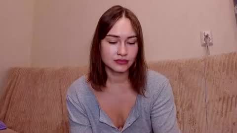 Snapshot of sleeeepy_af chatting on 06-24-26, 10:53 Alice online show from 06-24-26, 10:53