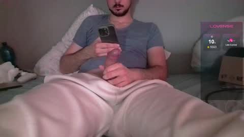 Snapshot of sleepless19 chatting on 04-13-26, 03:06 sleepless19 online show from 04-13-26, 03:06