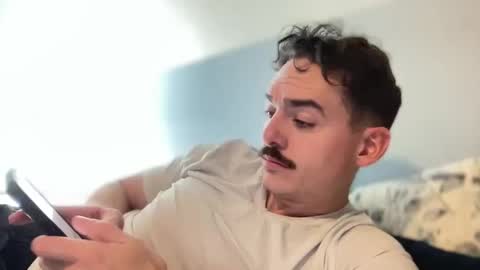 Snapshot of slickmass chatting on 03-10-25, 01:12 SlickMass online show from 03-10-25, 01:12