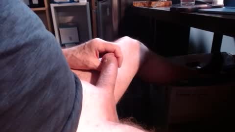 Snapshot of sliderguy699 chatting on 04-19-26, 11:53 sliderguy699 online show from 04-19-26, 11:53