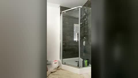 slim9d online show from 07-19-26, 10:46