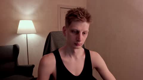 Snapshot of slim_andy chatting on 01-16-25, 01:04 Andy online show from 01-16-25, 01:04