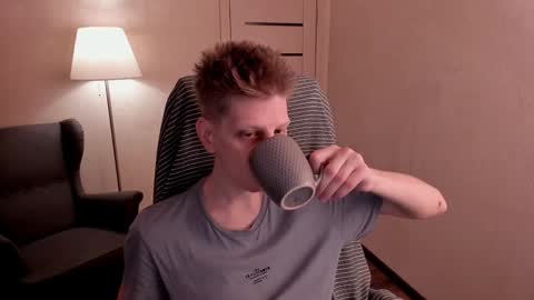 Snapshot of slim_andy chatting on 01-17-25, 06:36 Andy online show from 01-17-25, 06:36