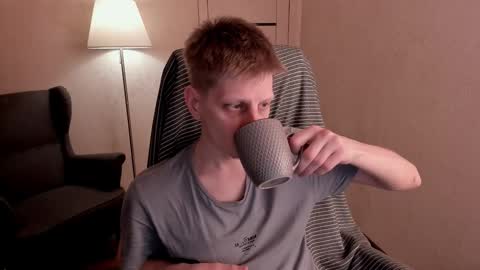 Snapshot of slim_andy chatting on 01-23-25, 06:39 Andy online show from 01-23-25, 06:39