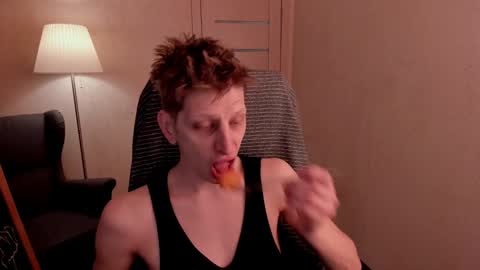 Snapshot of slim_andy chatting on 02-02-25, 07:30 Andy online show from 02-02-25, 07:30