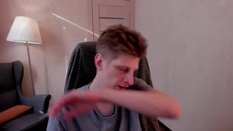 Snapshot of slim_andy chatting on 02-20-25, 10:16 Andy online show from 02-20-25, 10:16